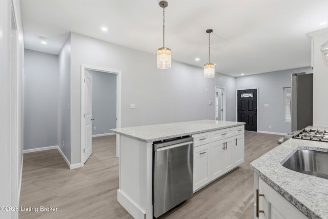 4202 S Brook St, Louisville, KY 40214