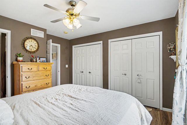 68987 County Road 27, New Paris, IN 46553