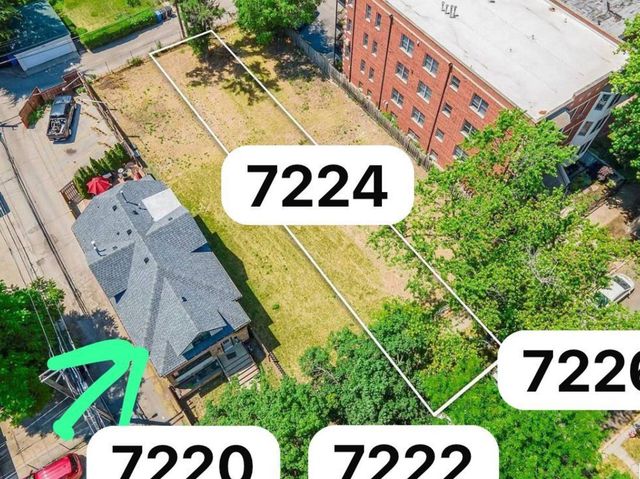 7224 N Oakley Avenue, Chicago, IL 60645