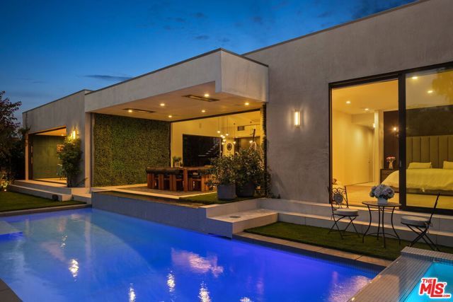 1368 Beckwith Avenue, Los Angeles, CA 90049
