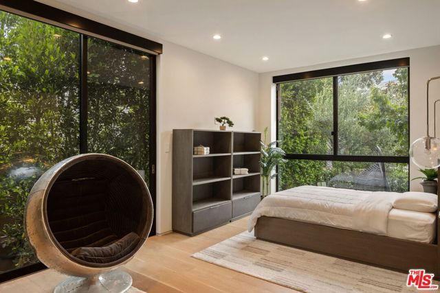 1368 Beckwith Avenue, Los Angeles, CA 90049