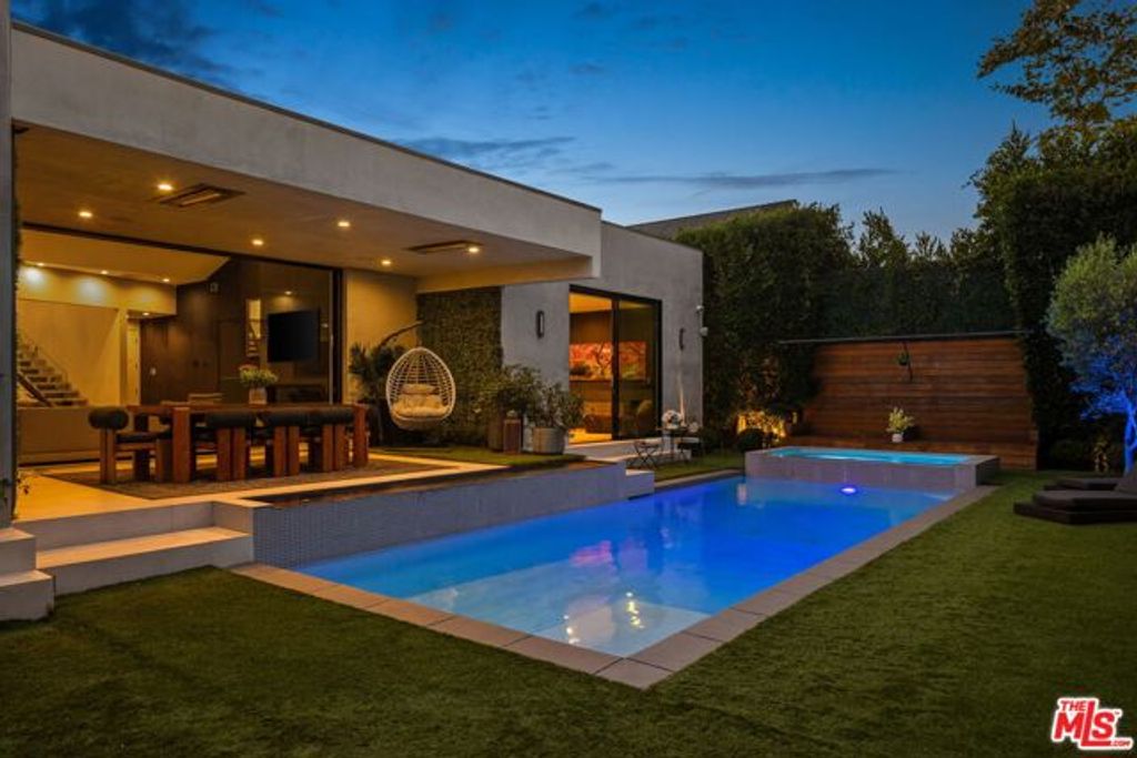 1368 Beckwith Avenue, Los Angeles, CA 90049