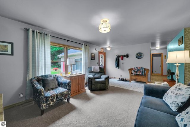 17924 River Bluffs Drive, Hersey, MI 49639