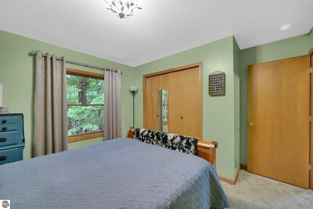 17924 River Bluffs Drive, Hersey, MI 49639