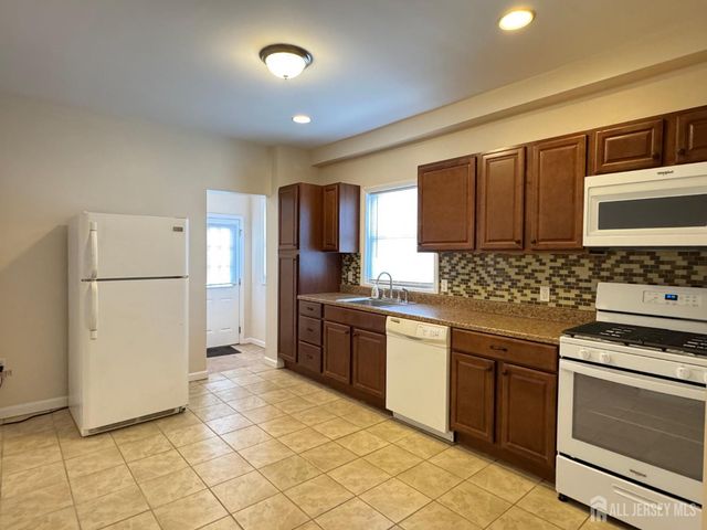 154 George Street 1, South Amboy, NJ 08879