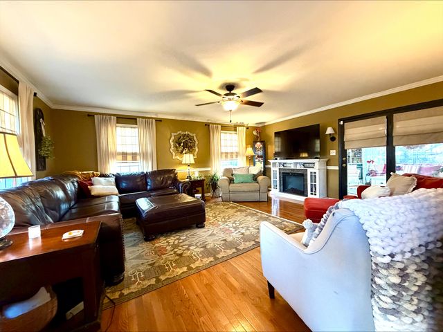 370 Runyon Road, Harrodsburg, KY 40330