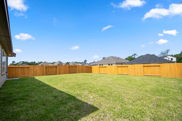 12011 Curlin Drive, Willis, TX 77318