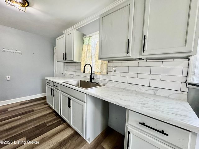 1310 Southgate Ave, Louisville, KY 40215