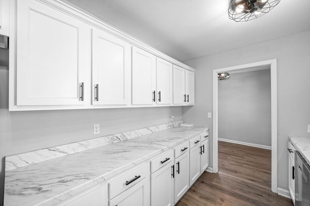 1729 E 7th St, Hopkinsville, KY 42240