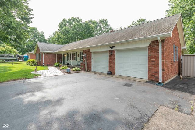 6813 Karyn Drive, Avon, IN 46123
