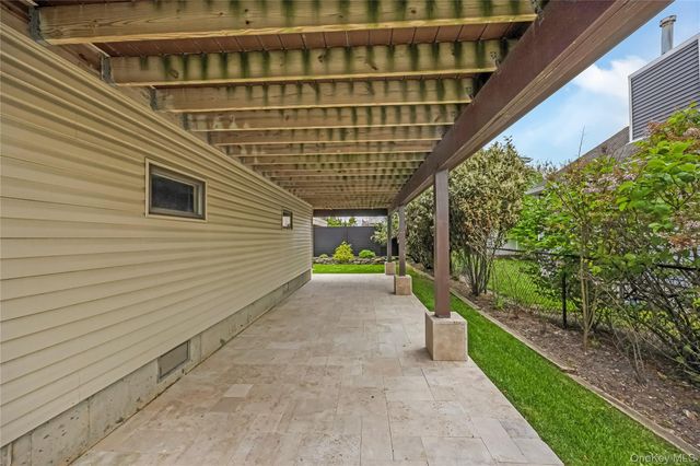29 Bath Street, Lido Beach, NY 11561