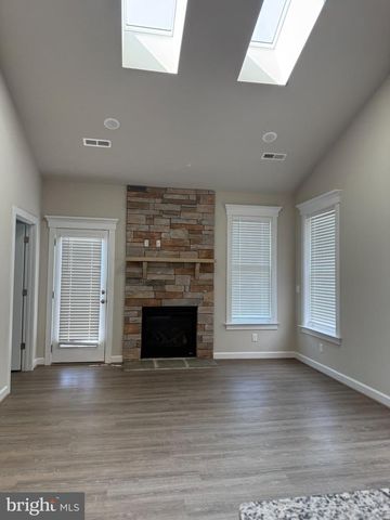 5612 FINLEY ROSE CT, Fredericksburg, VA 22407