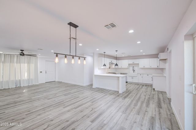 6239 N 31ST Drive, Phoenix, AZ 85017