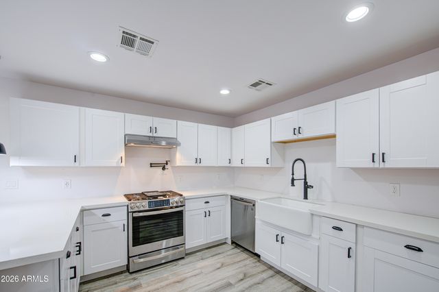 6239 N 31ST Drive, Phoenix, AZ 85017