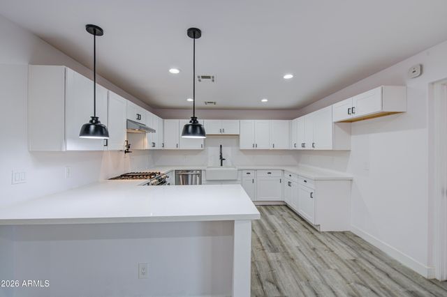6239 N 31ST Drive, Phoenix, AZ 85017