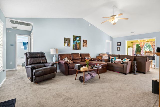 1004 Autumn Dr., Murrells Inlet, SC 29576