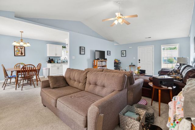 1004 Autumn Dr., Murrells Inlet, SC 29576