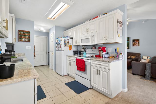 1004 Autumn Dr., Murrells Inlet, SC 29576