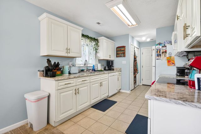 1004 Autumn Dr., Murrells Inlet, SC 29576