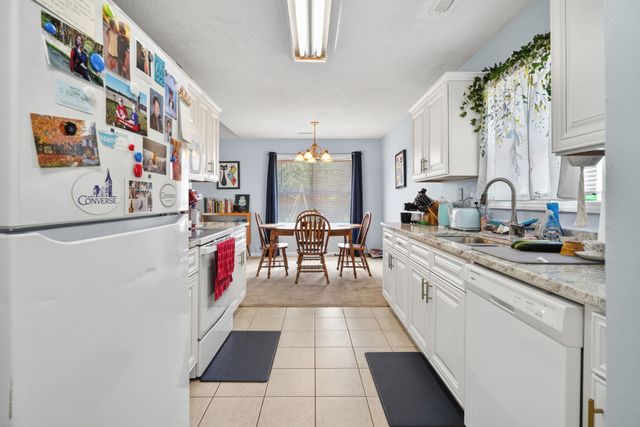 1004 Autumn Dr., Murrells Inlet, SC 29576
