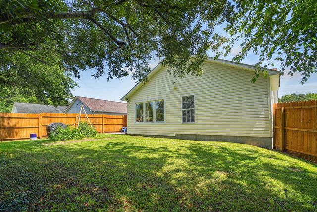 1004 Autumn Dr., Murrells Inlet, SC 29576