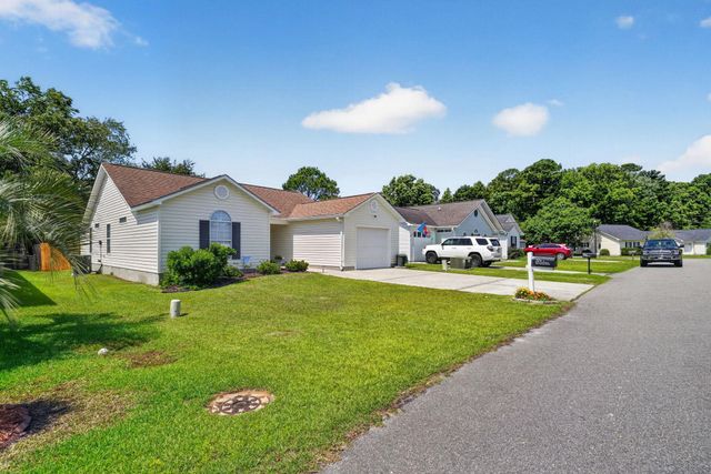 1004 Autumn Dr., Murrells Inlet, SC 29576