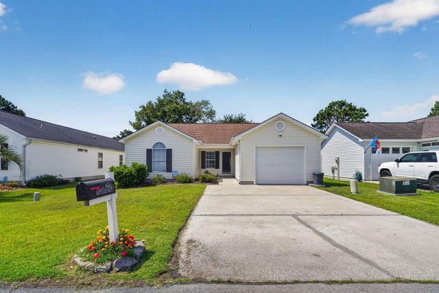 1004 Autumn Dr., Murrells Inlet, SC 29576