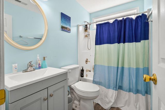 1004 Autumn Dr., Murrells Inlet, SC 29576