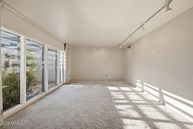 13045 N 8TH Avenue, Phoenix, AZ 85029