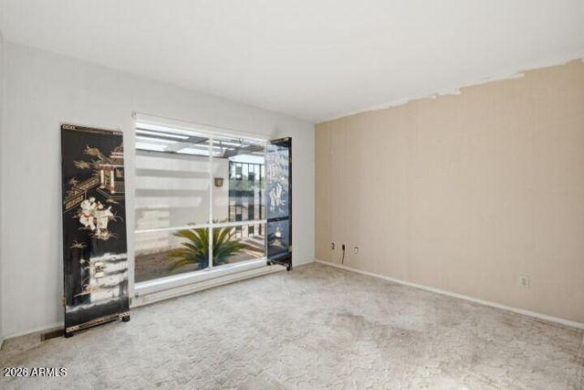 13045 N 8TH Avenue, Phoenix, AZ 85029