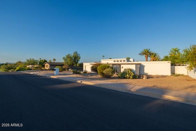 13045 N 8TH Avenue, Phoenix, AZ 85029