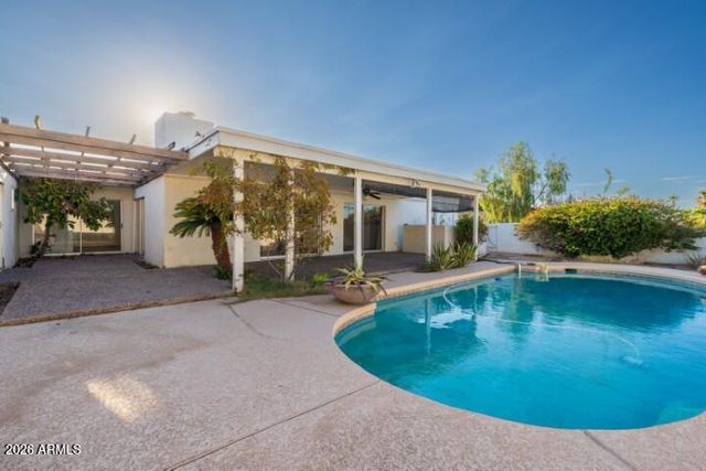 13045 N 8TH Avenue, Phoenix, AZ 85029