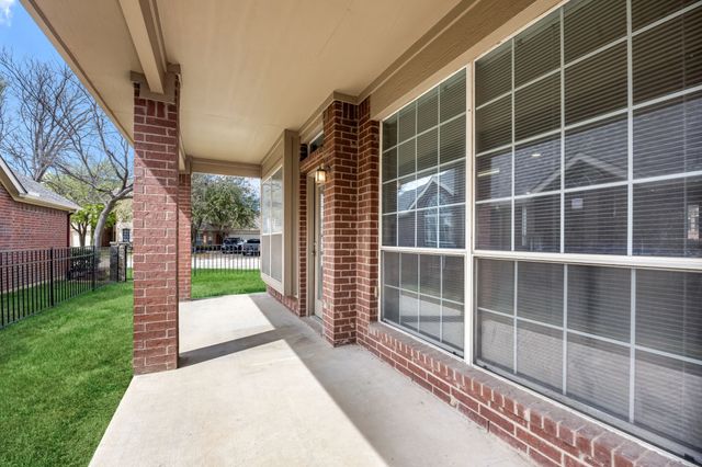 4116 Walnut Creek Court, Fort Worth, TX 76137
