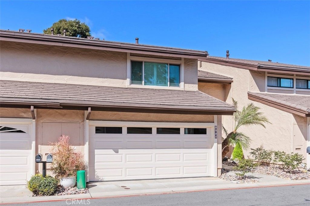 Image 2 of property listing at 4669 Coralwood, Carlsbad, CA 92008