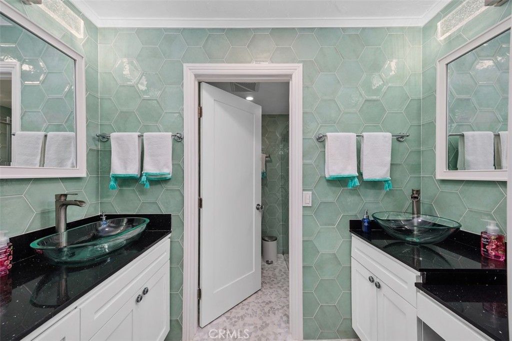 Image 22 of property listing at 4669 Coralwood, Carlsbad, CA 92008