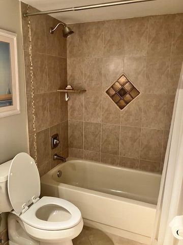 106 Lake Emerald Drive Apt 114, Oakland Park, FL 33309