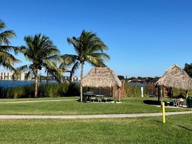 106 Lake Emerald Drive Apt 114, Oakland Park, FL 33309