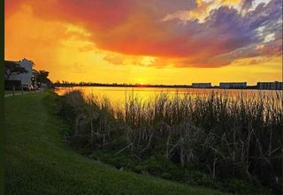 106 Lake Emerald Drive Apt 114, Oakland Park, FL 33309