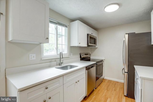 21 DUFIEF CT, North Potomac, MD 20878