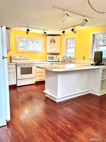 22 Hillside Avenue, Milford, CT 06460