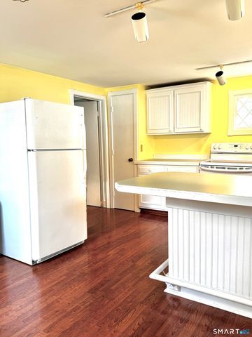 22 Hillside Avenue, Milford, CT 06460