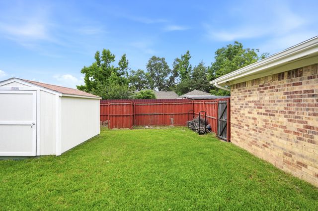 602 Brittany Drive, Mesquite, TX 75150