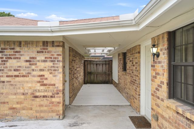 602 Brittany Drive, Mesquite, TX 75150