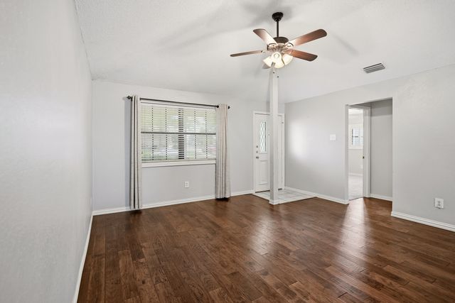 602 Brittany Drive, Mesquite, TX 75150