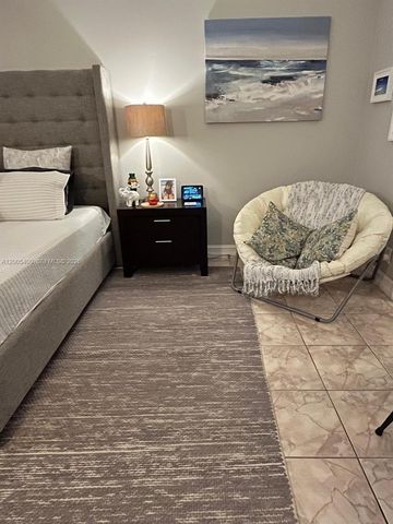 3475 N Country Club Dr 312, Aventura, FL 33180