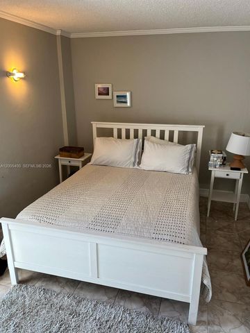 3475 N Country Club Dr 312, Aventura, FL 33180