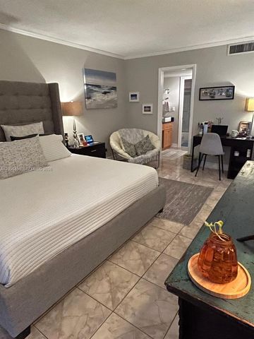 3475 N Country Club Dr 312, Aventura, FL 33180