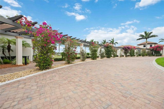 10485 CROOKED CREEK DRIVE, Venice, FL 34293