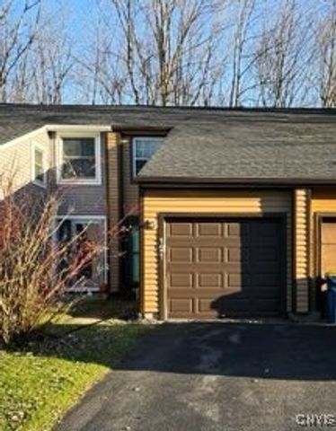 121 Softwind Circle, Baldwinsville, NY 13027