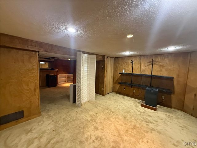 121 Softwind Circle, Baldwinsville, NY 13027